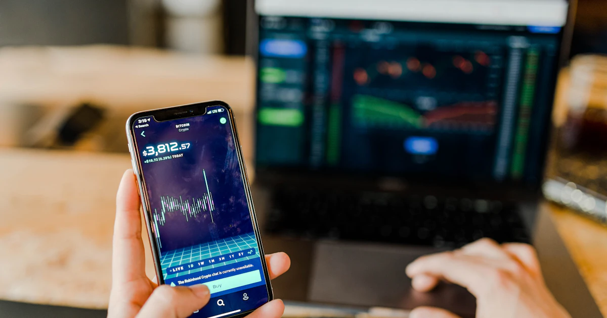 Versenytársat kapott a Revolut és a Wise, itt a Lightyear! – 12.25% kamatot kapunk a be nem fektetett forintjaink után!